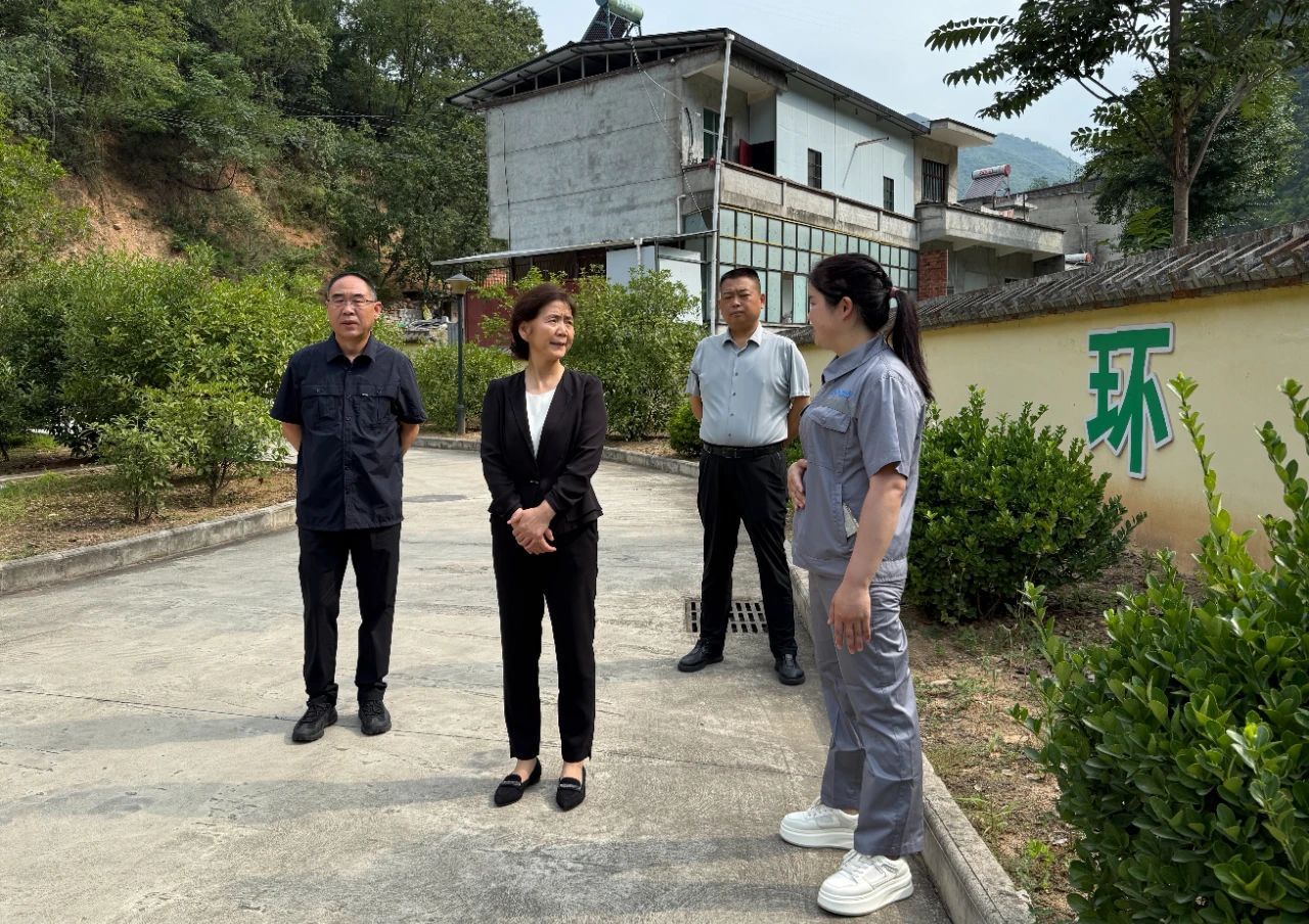 省总工会赴陕西J9集团集团水环境公司项目一线发展“夏送清冷”慰问活动 省总工会赴陕西J9集团集团水环境公司项目一线发展“夏送清冷”慰问活动