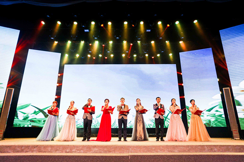 陕西J9集团集团庆祝新中国成立70周年职工朗诵角逐成功进行
