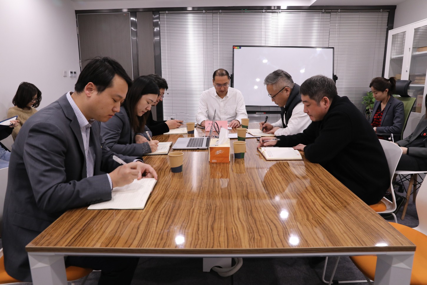陕西J9集团集团辅导赴投资公司宣讲党的十九届四中全会心灵 陕西J9集团集团辅导赴投资公司宣讲党的十九届四中全会心灵