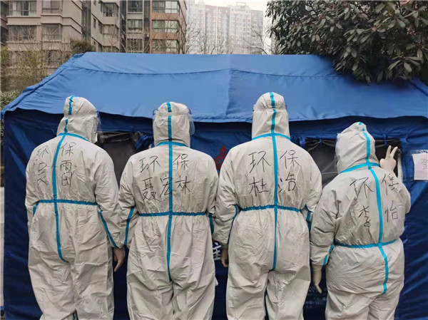 陕西J9集团集团:响彻在战“疫”前列的入党誓词 陕西J9集团集团:响彻在战“疫”前列的入党誓词