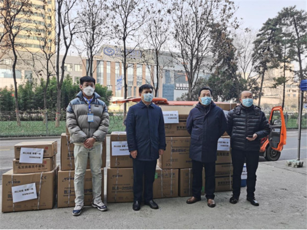 下沉一线，爱心抗疫！陕西J9集团集团累计捐款逾48万元
