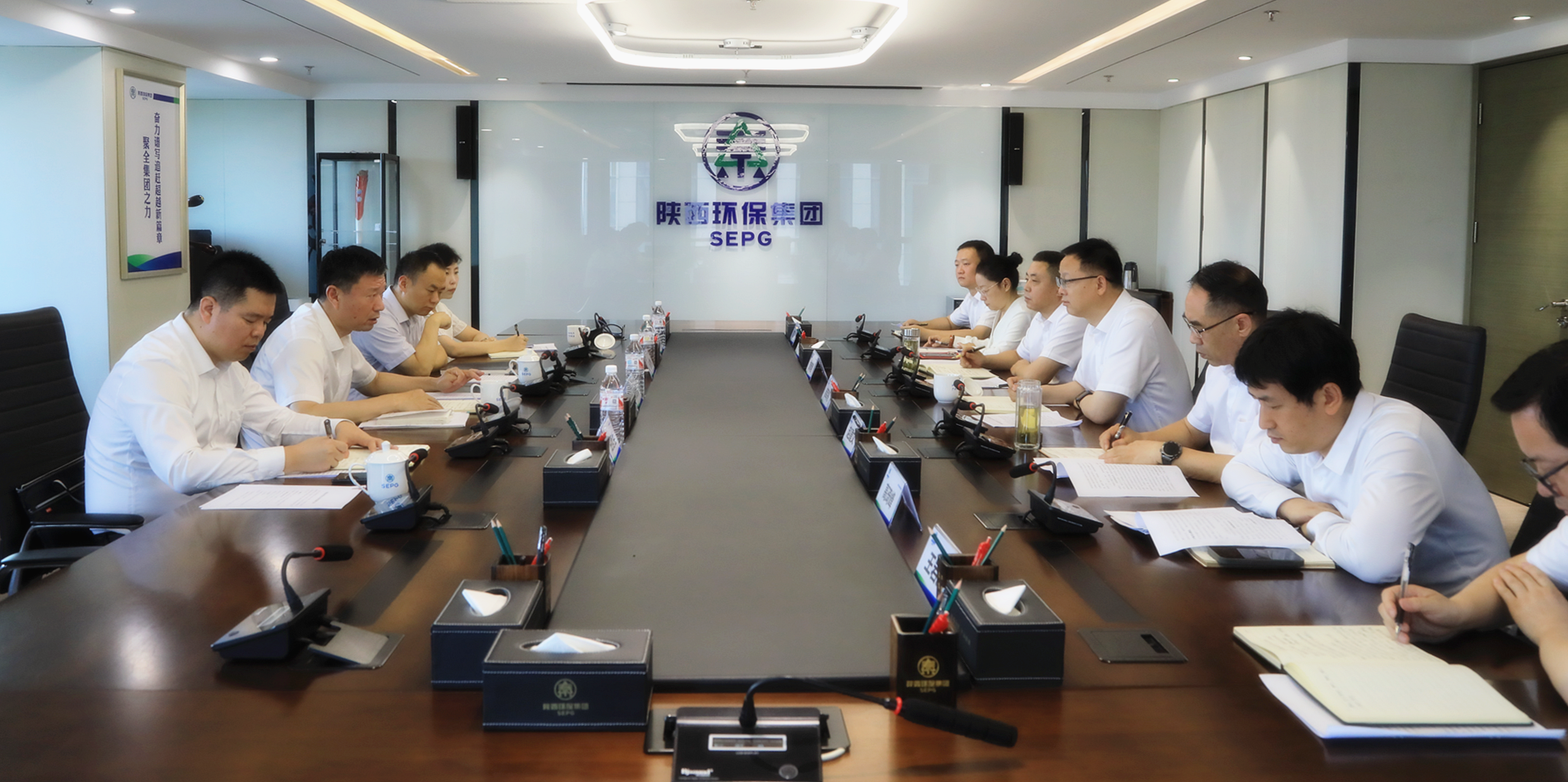 省国资委副主任杨爱民到陕西J9集团集团调研领导党纪进建教育工作 省国资委副主任杨爱民到陕西J9集团集团调研领导党纪进建教育工作