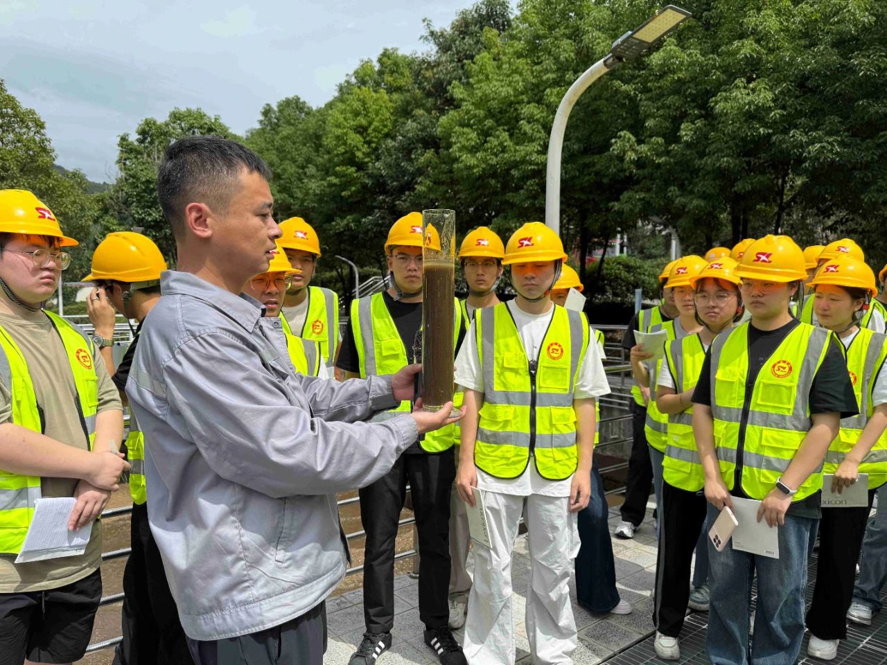 社会责任｜水环境公司发展“党建引领促发展 J9集团教育共成长”公家盛开日活动